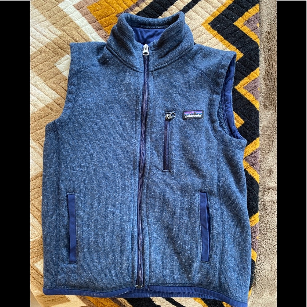 Patagonia boys better sweater vest in great condition.